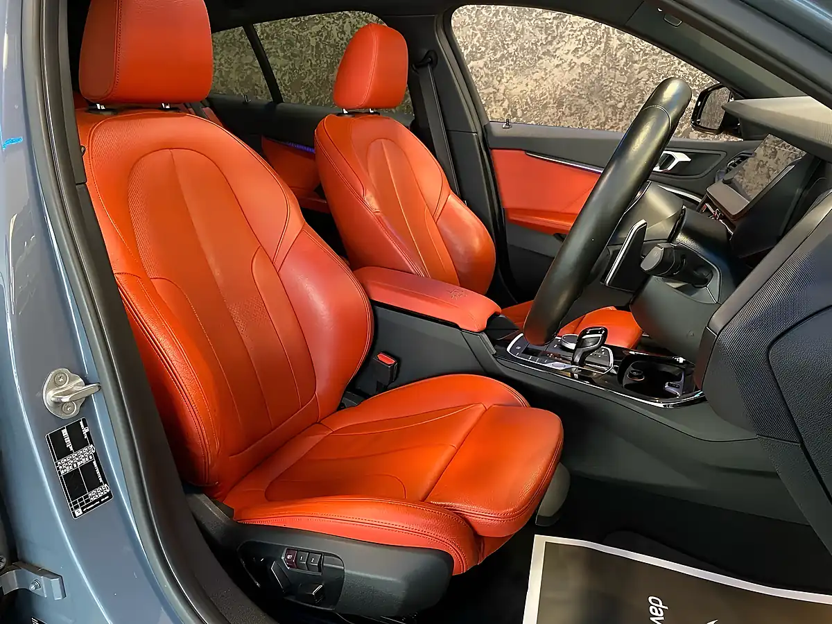 Used 2022 BMW 1 Series Storm Bay - Interior and Exterior details 13