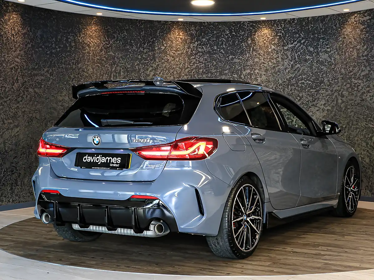 Used 2022 BMW 1 Series Storm Bay - Interior and Exterior details 9