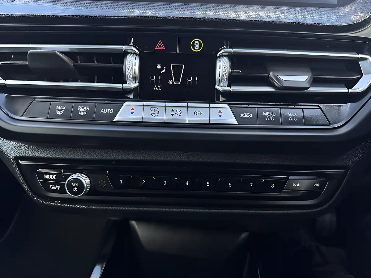 Used 2022 BMW 2 Series Gran Coupe Sport (lcp) White - Interior and Exterior details 17