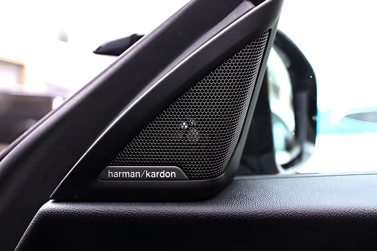 Used 2022 BMW 2 Series M240i Brooklyn Grey - Interior and Exterior details 19