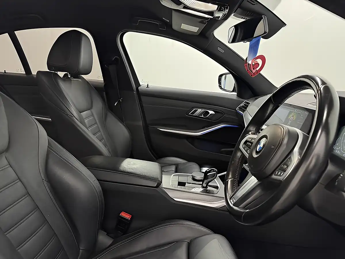 Used 2022 BMW 3 Series M Sport Mineral Grey - Interior and Exterior details 10