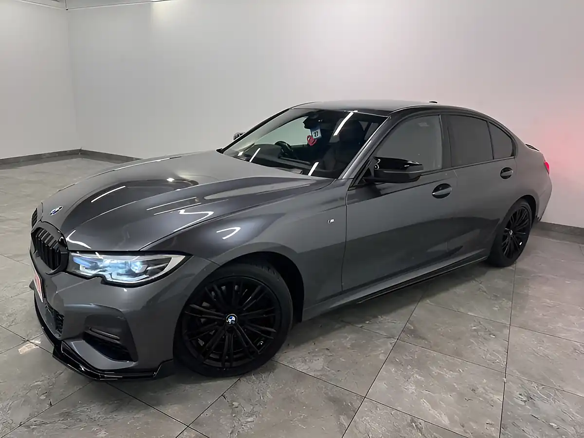 Used 2022 BMW 3 Series M Sport Mineral Grey - Interior and Exterior details 4
