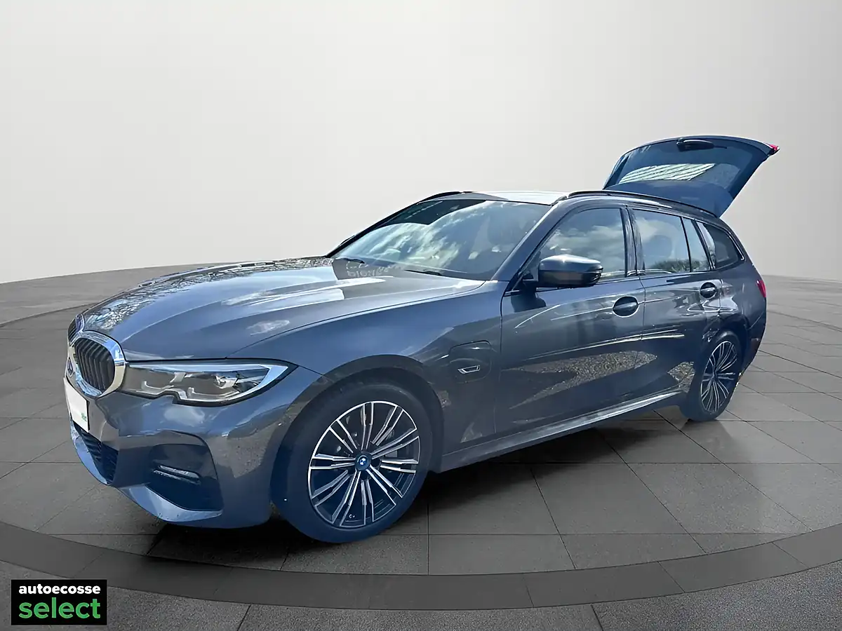 Used 2022 BMW 3 Series M Sport Mineral Grey - Interior and Exterior details 4