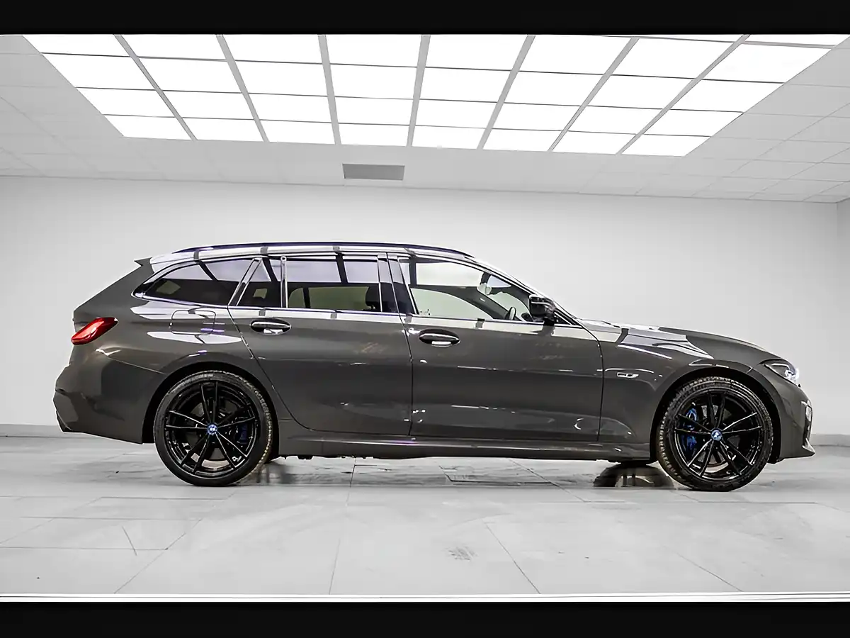 Used 2022 BMW 3 Series M Sport Pro Edition Grey - Interior and Exterior details 7