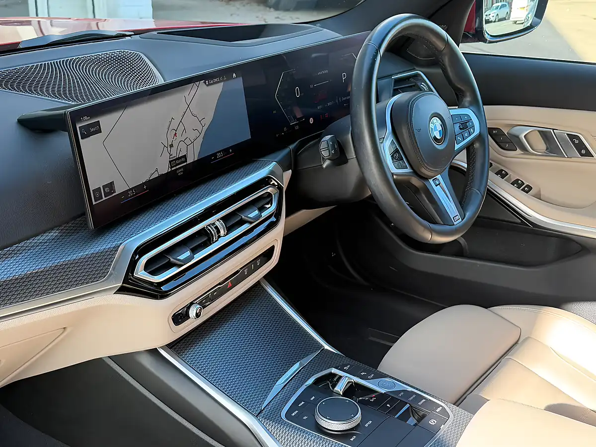 Used 2022 BMW 3 Series M Sport Red - Interior and Exterior details 6