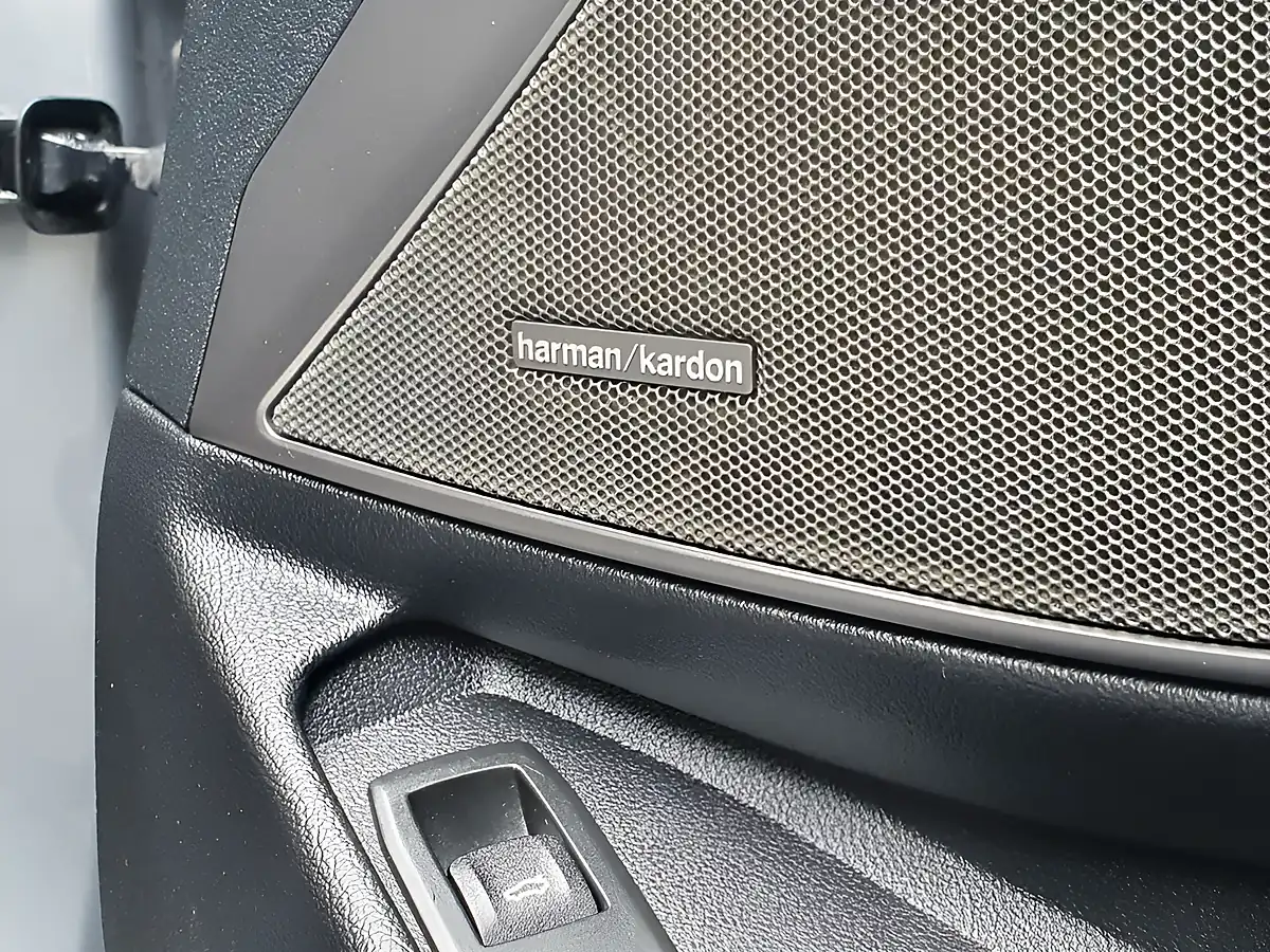 Used 2022 BMW 3 Series M Sport Skyscraper Grey - Interior and Exterior details 16