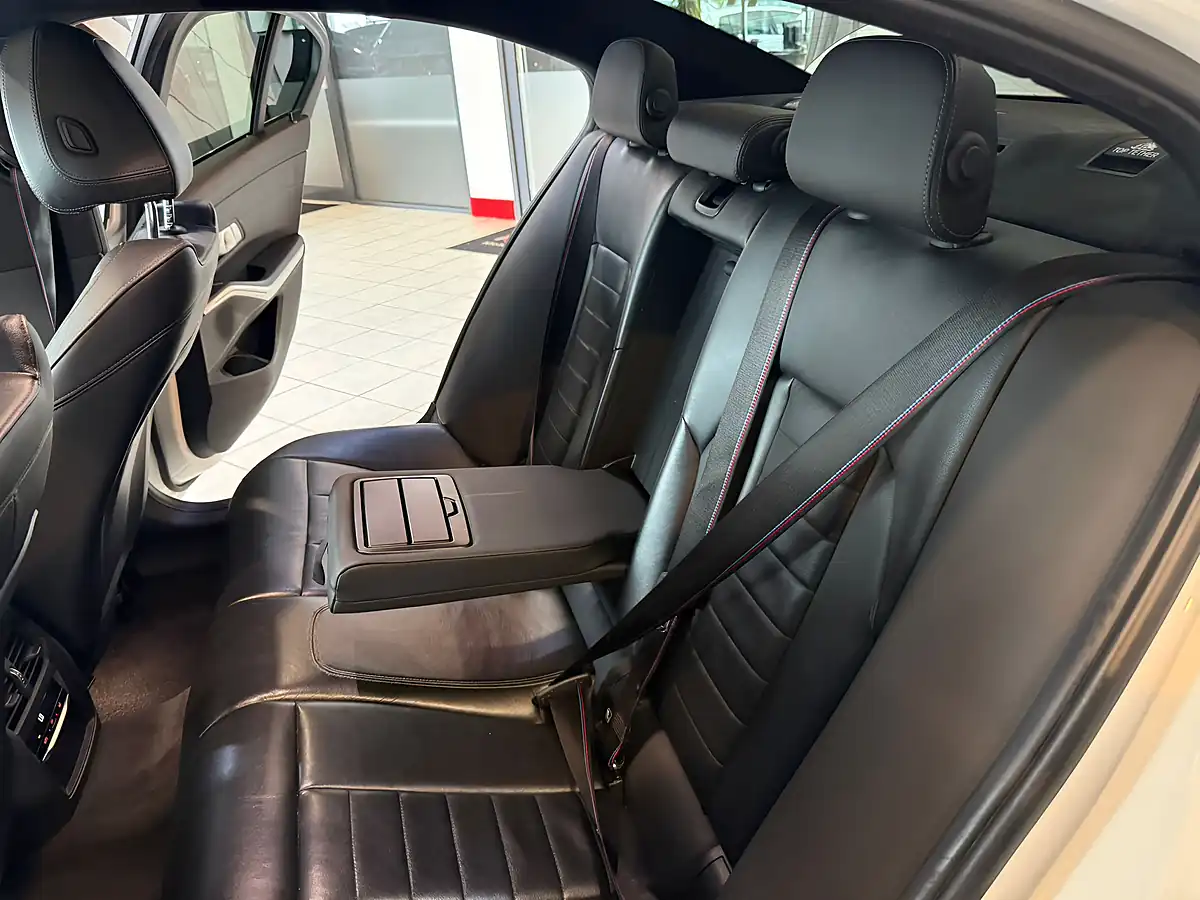 Used 2022 BMW 3 Series M Sport White - Interior and Exterior details 14