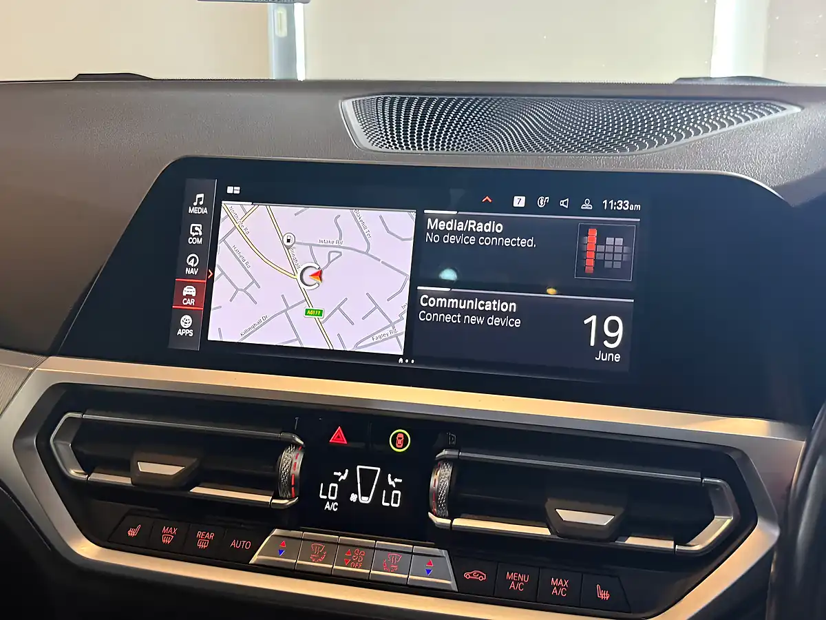 Used 2022 BMW 3 Series M Sport White - Interior and Exterior details 15