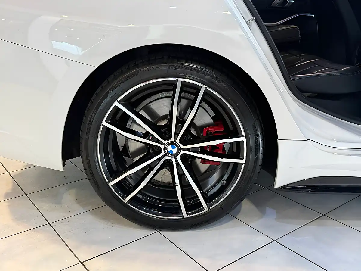 Used 2022 BMW 3 Series M Sport White - Interior and Exterior details 19