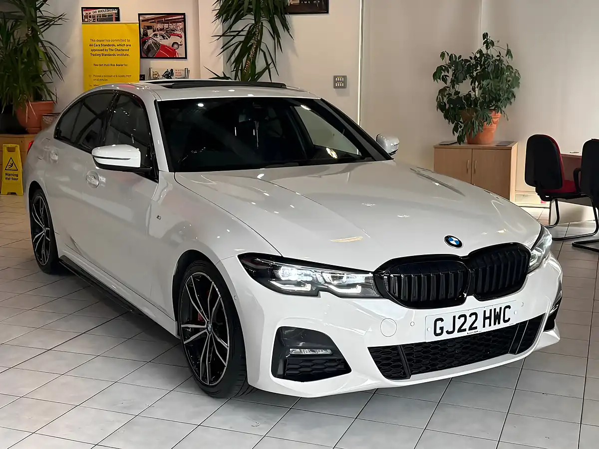 Used 2022 BMW 3 Series M Sport White - Interior and Exterior details 2