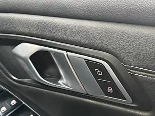 Used 2022 BMW 3 Series M Sport White - Interior and Exterior details 15