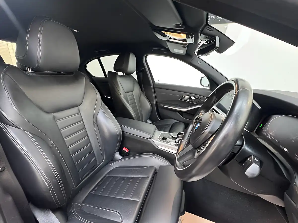Used 2022 BMW 3 Series M Sport White - Interior and Exterior details 8