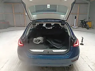 Used 2022 BMW 3 Series Se Pro Touring Phytonic Blue - Interior and Exterior details 12