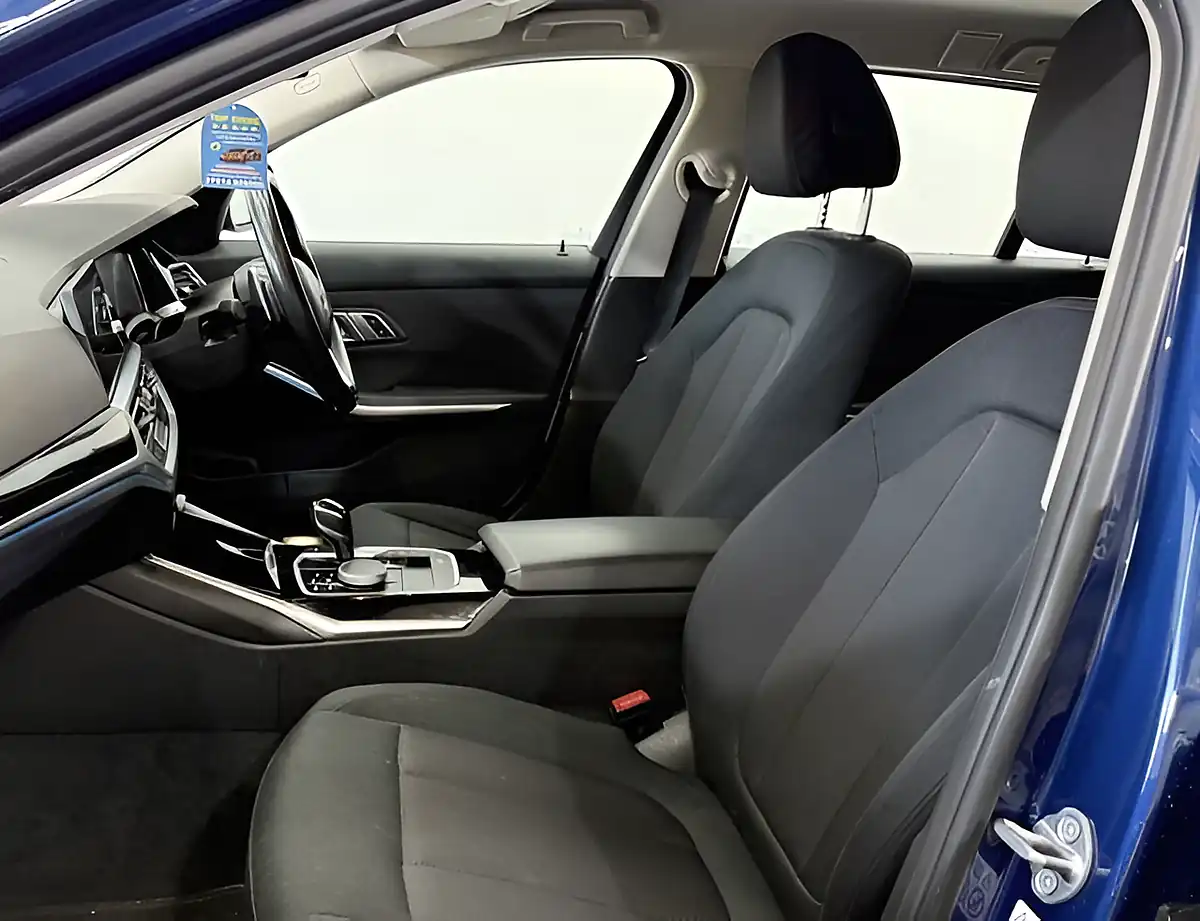Used 2022 BMW 3 Series Se Pro Touring Phytonic Blue - Interior and Exterior details 17
