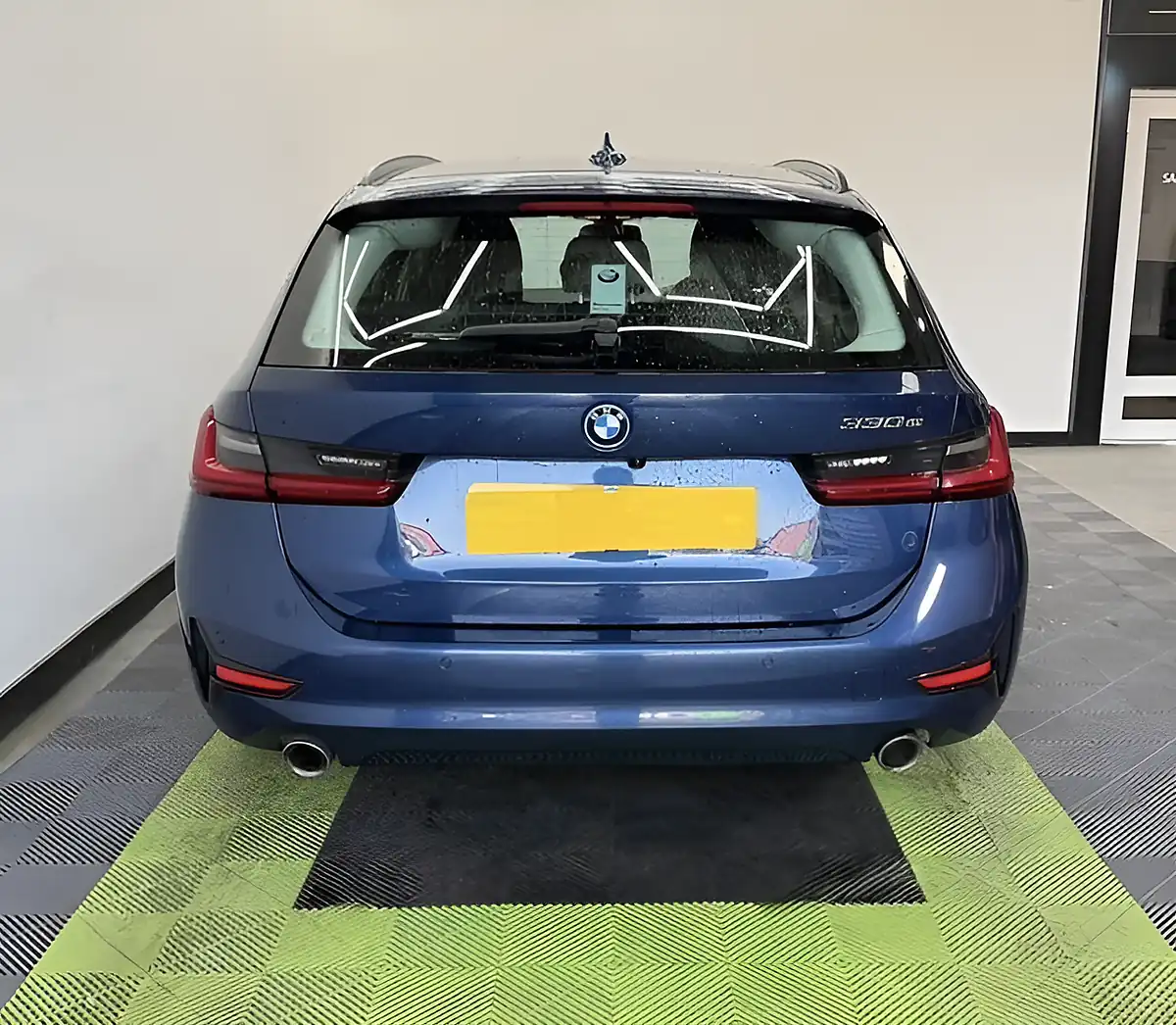 Used 2022 BMW 3 Series Se Pro Touring Phytonic Blue - Interior and Exterior details 8