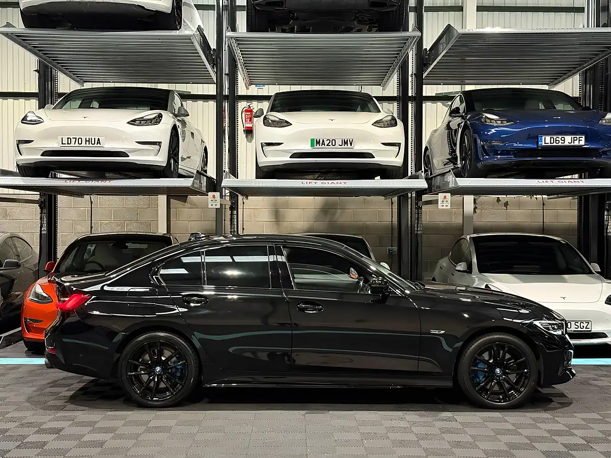 Used 2022 BMW 3 Series Sport Pro Black - Interior and Exterior details 10