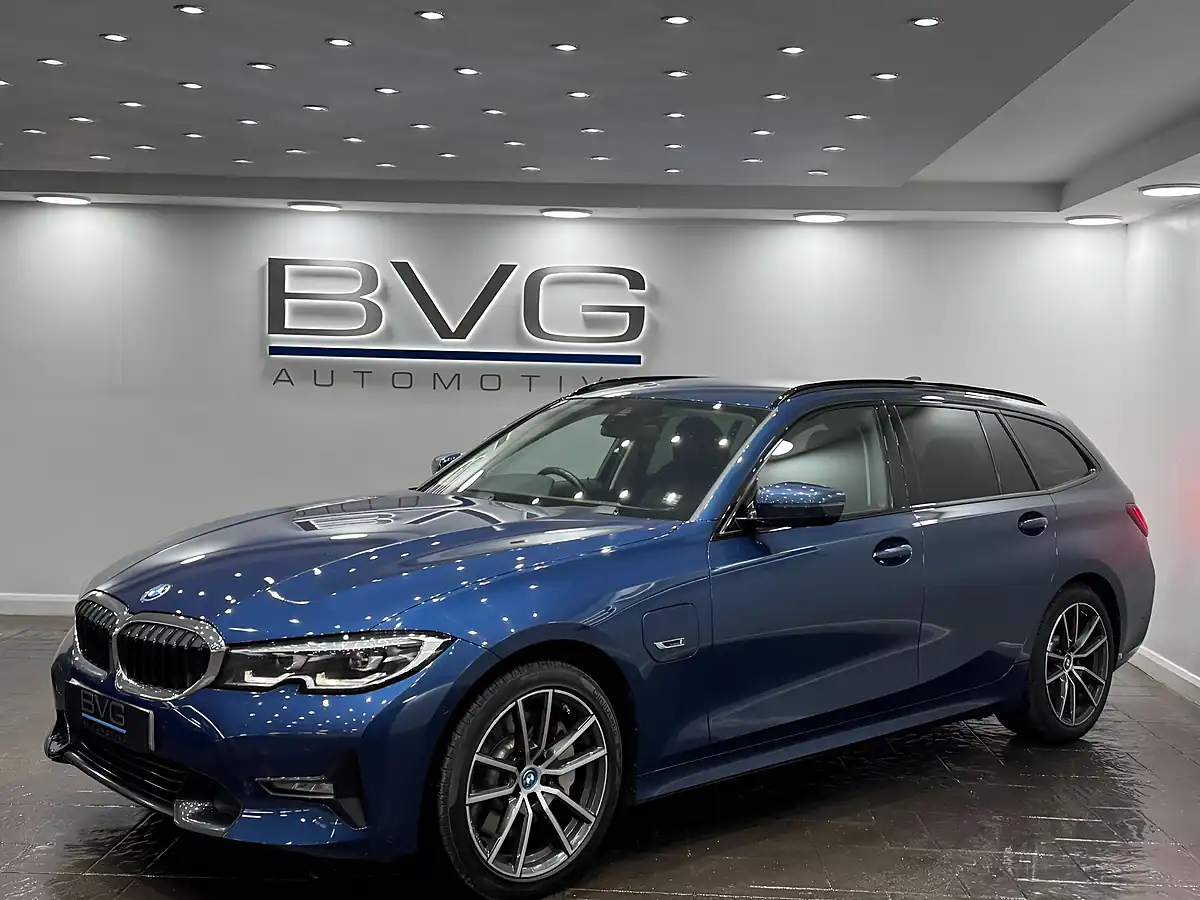 Used 2022 BMW 3 Series Sport Pro Touring Blue - Interior and Exterior details 4