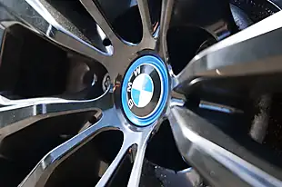 Used 2022 BMW 3 Series Sport Touring White - Interior and Exterior details 17