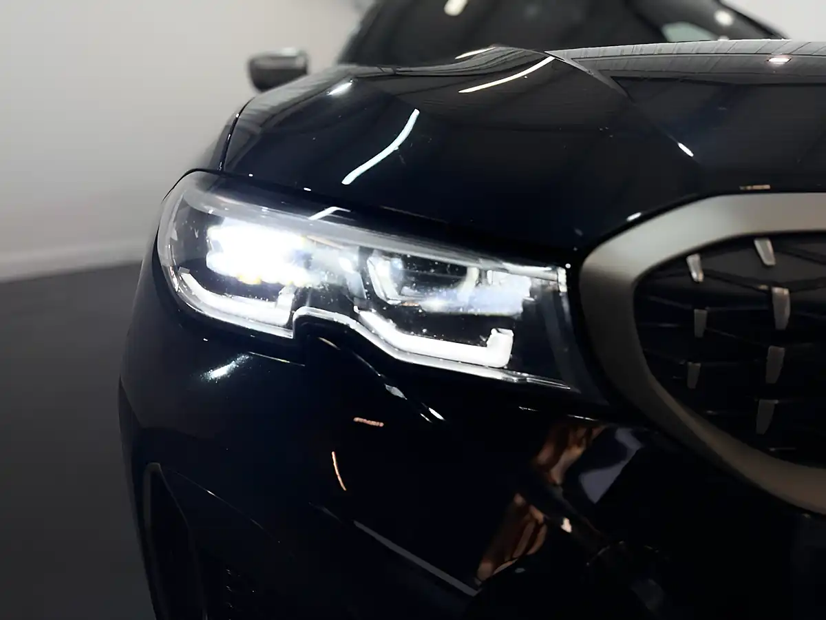 Used 2022 BMW 3 Series Touring Black - Interior and Exterior details 4