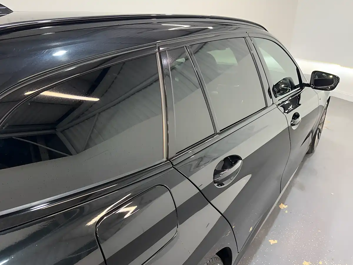 Used 2022 BMW 3 Series Touring Black - Interior and Exterior details 7