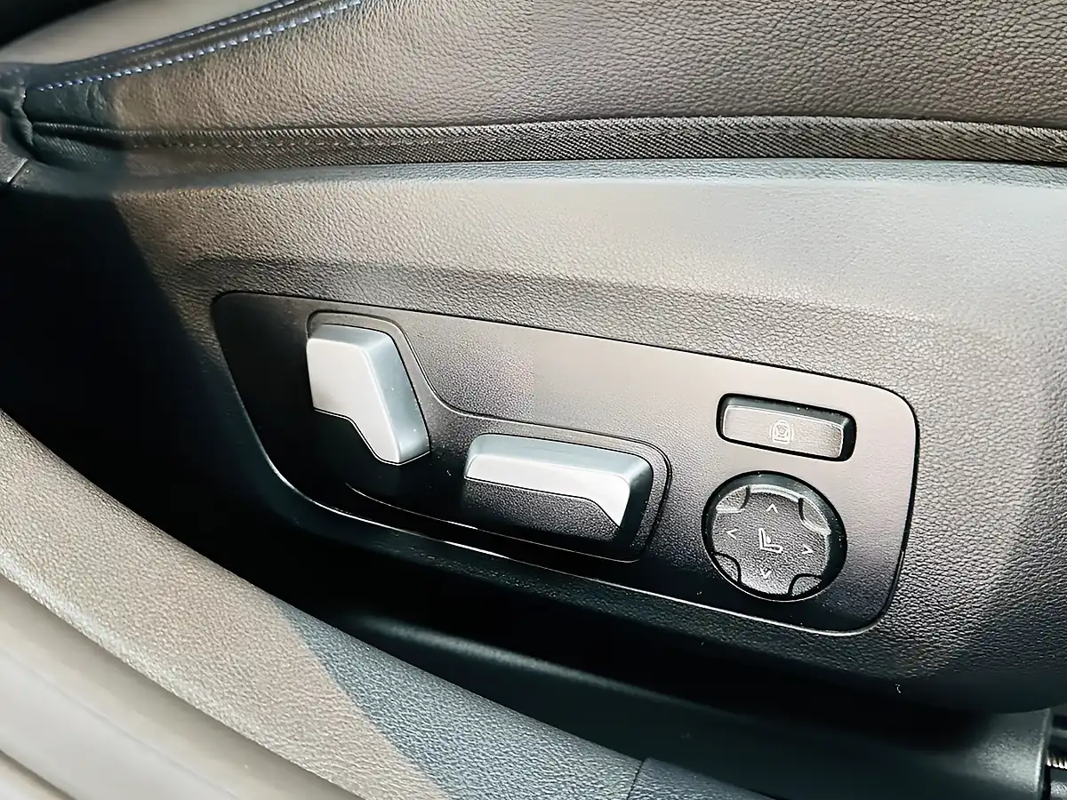 Used 2022 BMW 4 Series Gran Coupe Brooklyn Grey - Interior and Exterior details 19