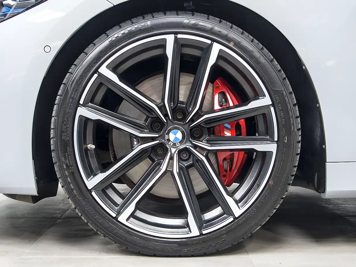 Used 2022 BMW 4 Series M Sport Brooklyn Grey - Interior and Exterior details 10