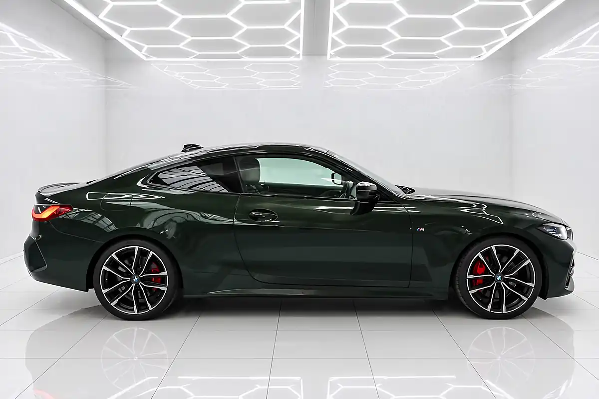 Used 2022 BMW 4 Series M Sport Green - Interior and Exterior details 10