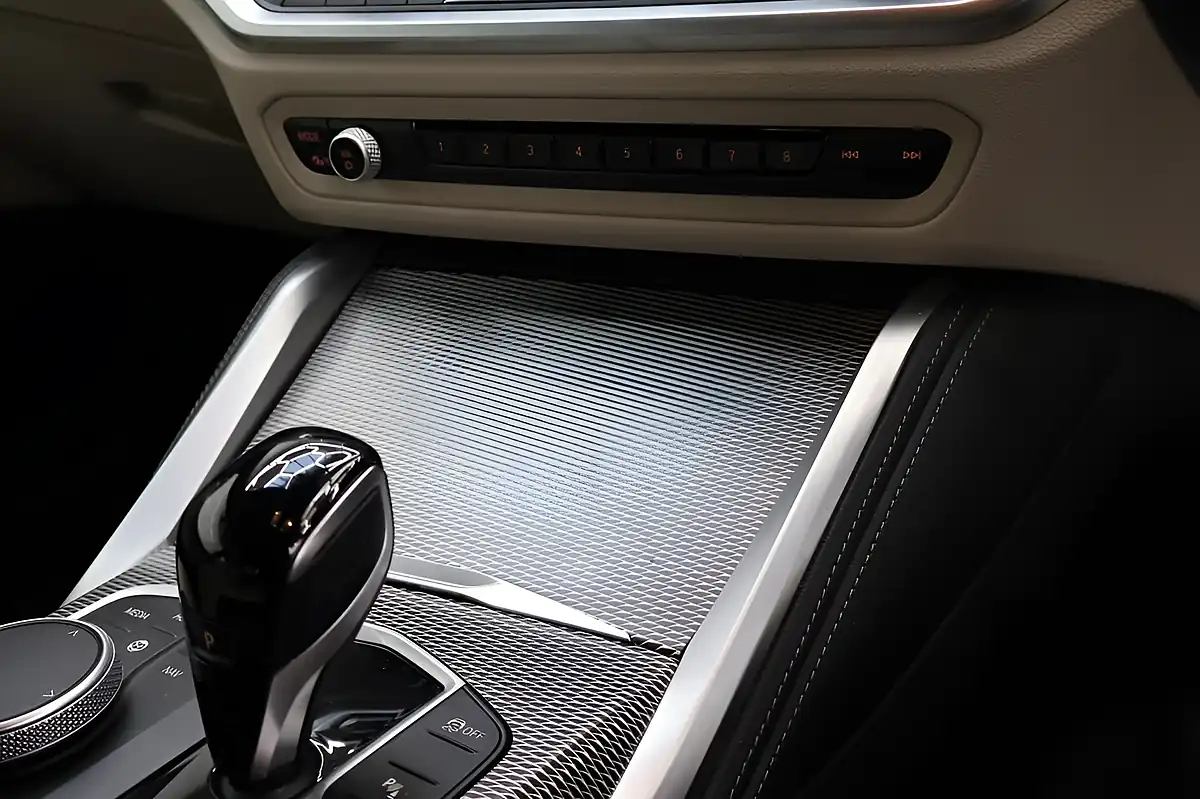 Used 2022 BMW 4 Series M Sport Green - Interior and Exterior details 17