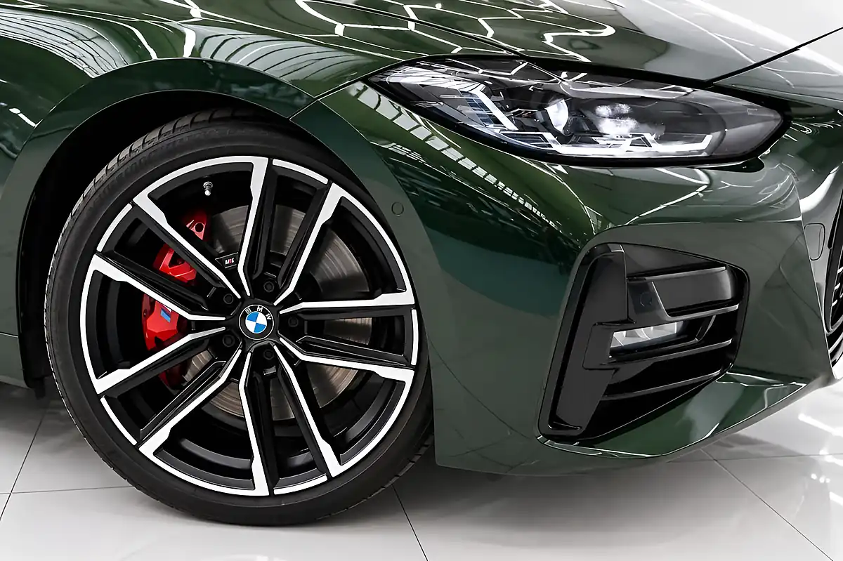 Used 2022 BMW 4 Series M Sport Green - Interior and Exterior details 2