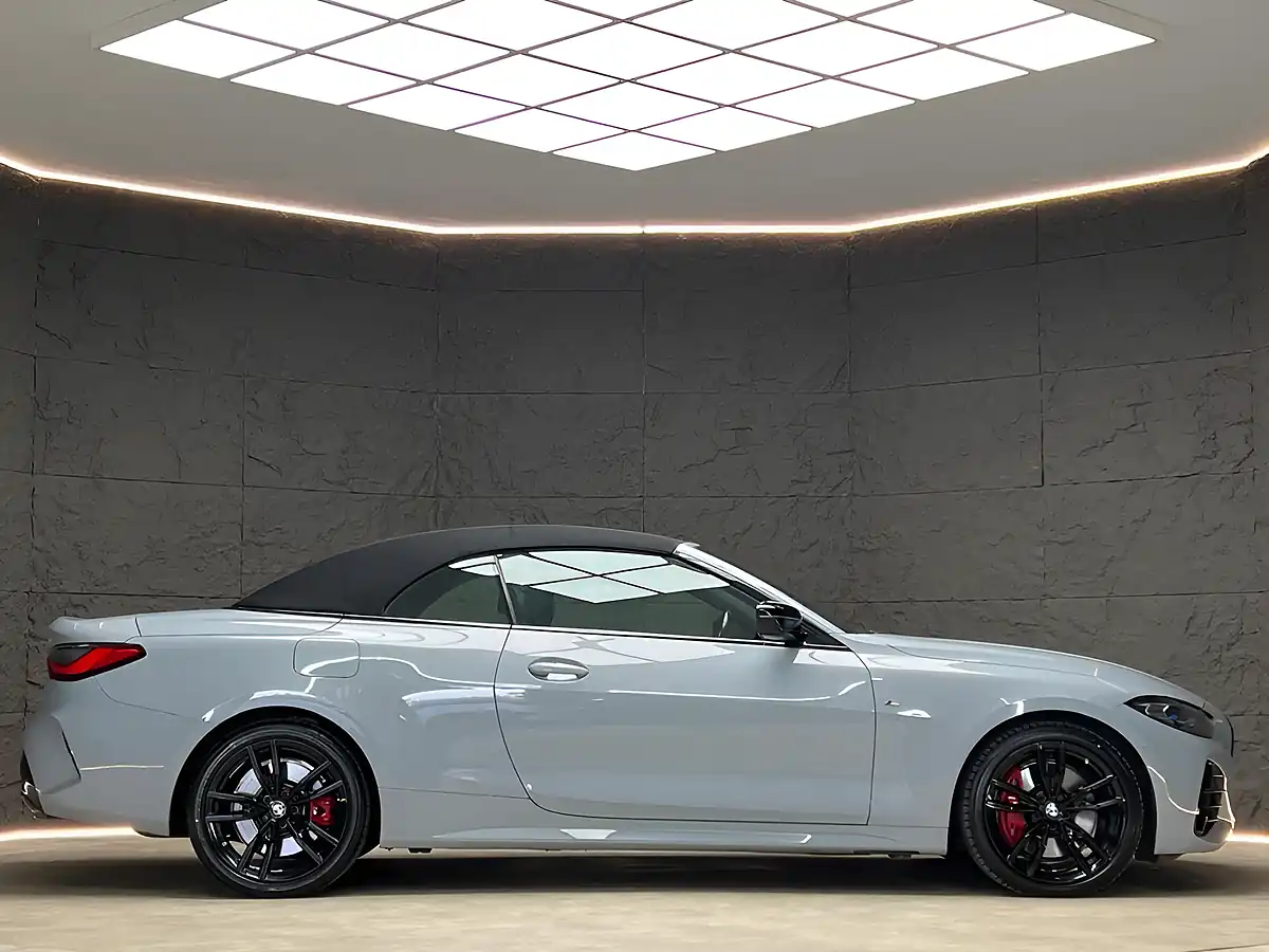 Used 2022 BMW 4 Series M440d Brooklyn Grey - Interior and Exterior details 5