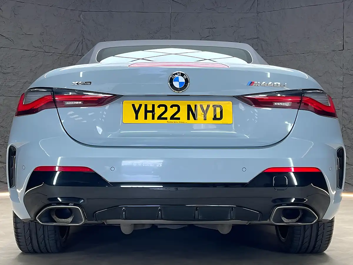 Used 2022 BMW 4 Series M440d Brooklyn Grey - Interior and Exterior details 9