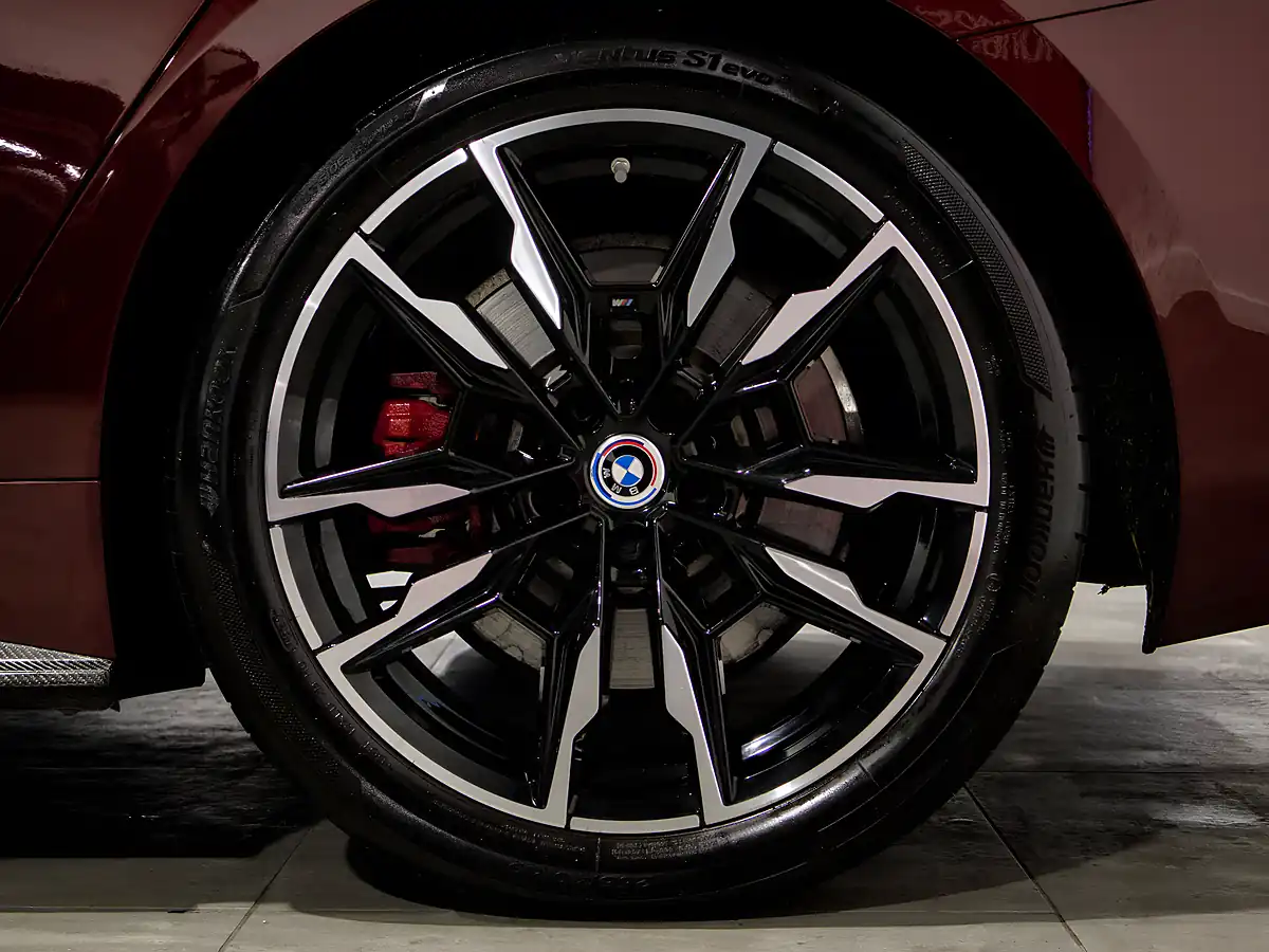 Used 2022 BMW 4 Series M440i Aventurine Red Iii - Interior and Exterior details 10