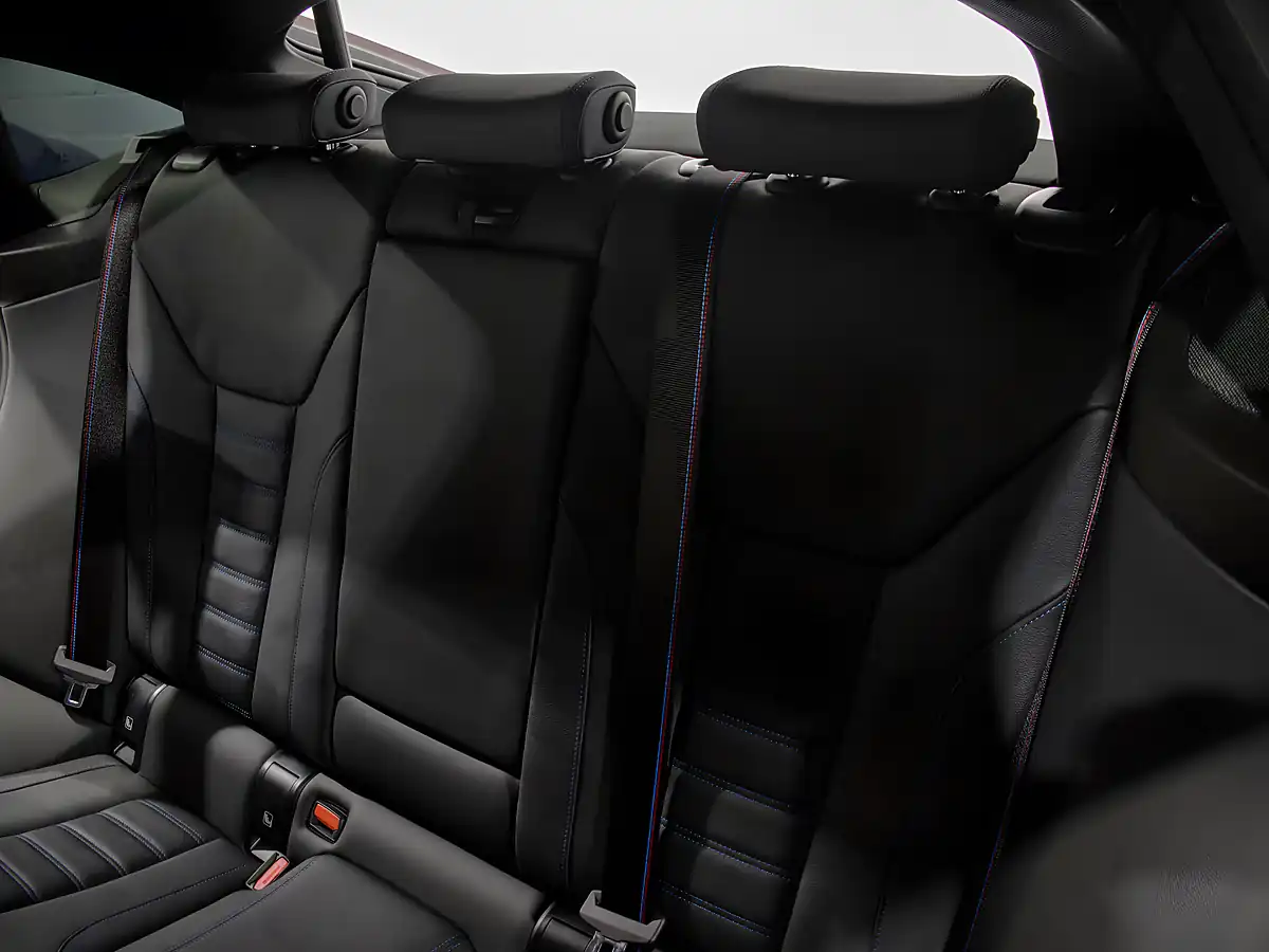 Used 2022 BMW 4 Series M440i Aventurine Red Iii - Interior and Exterior details 17