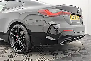 Used 2022 BMW 4 Series M440i Black - Interior and Exterior details 17