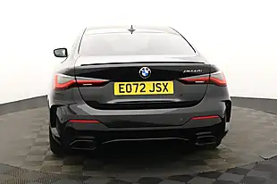 Used 2022 BMW 4 Series M440i Black - Interior and Exterior details 4