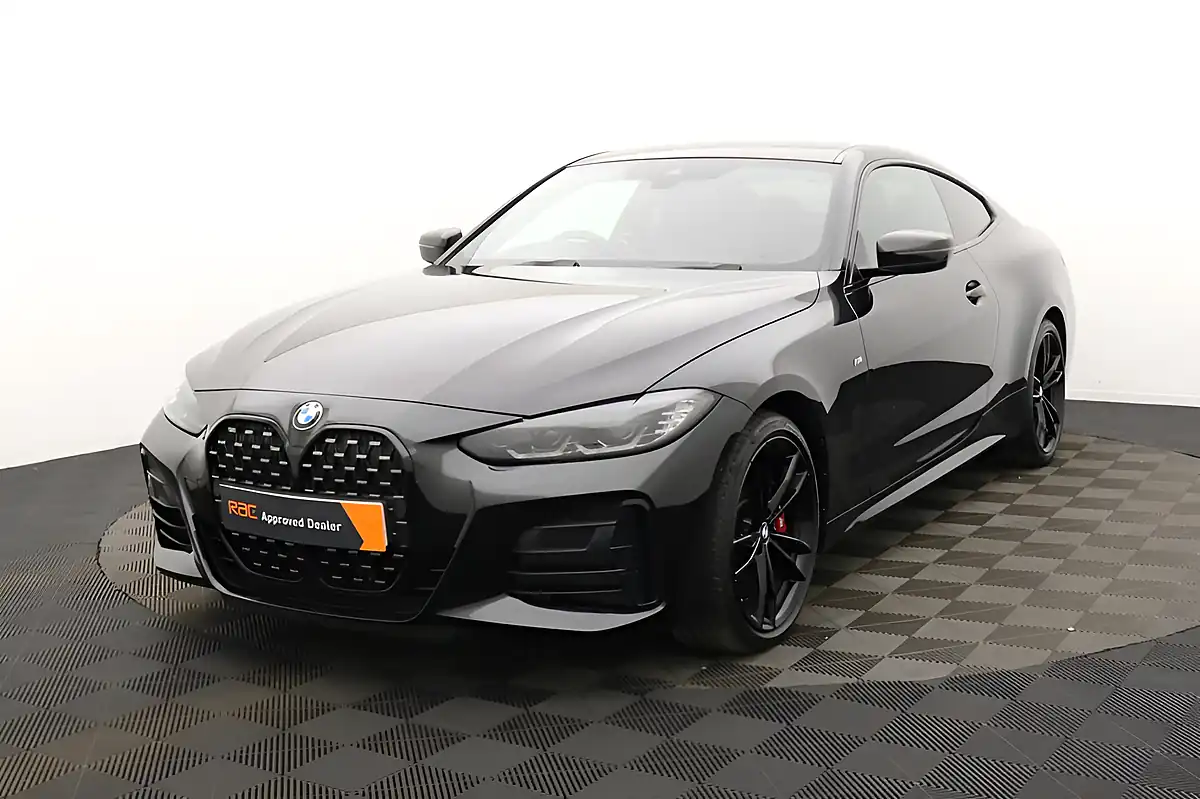 Used 2022 BMW 4 Series M440i Black - Interior and Exterior details 6