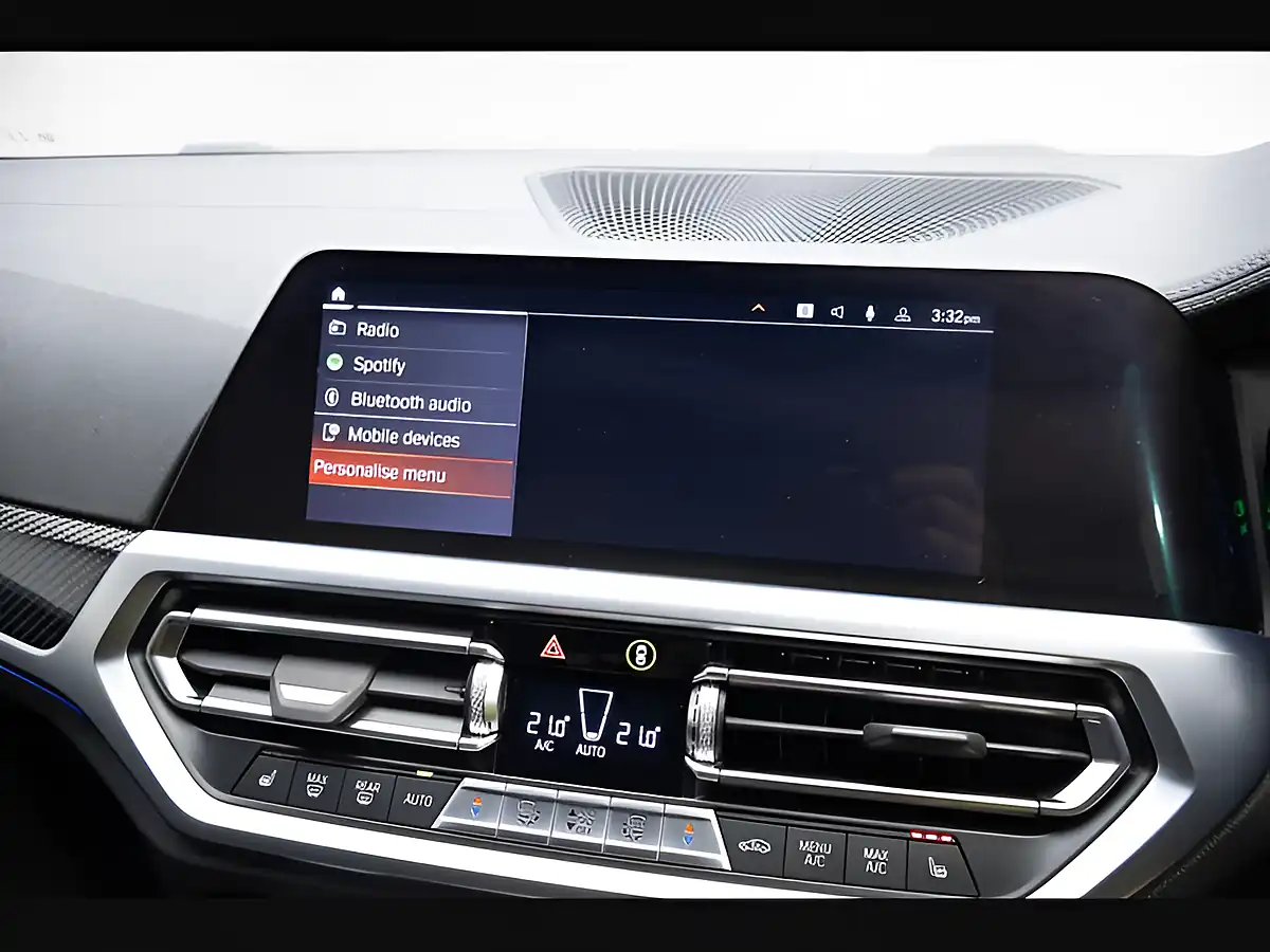 Used 2022 BMW 4 Series M440i Black - Interior and Exterior details 14