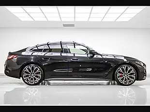 Used 2022 BMW 4 Series M440i Black - Interior and Exterior details 7