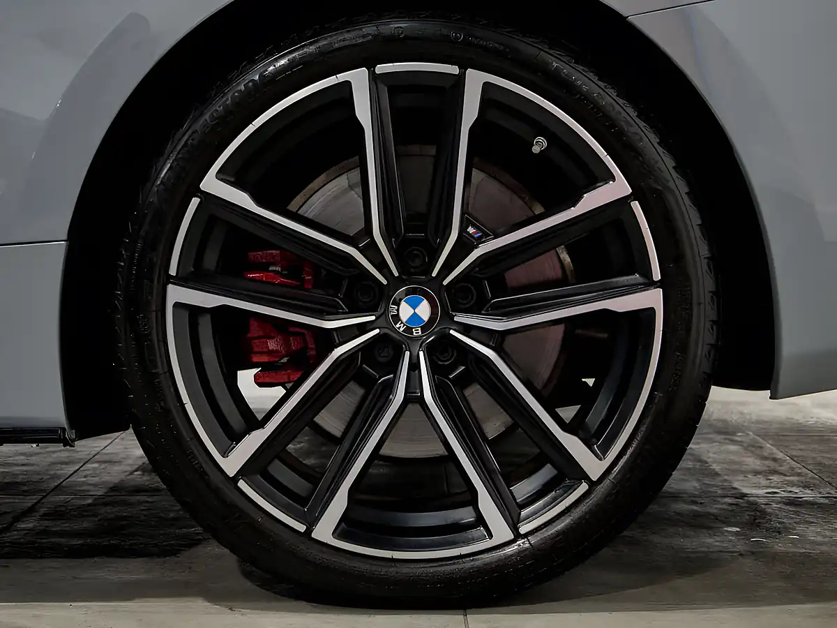 Used 2022 BMW 4 Series M440i Grey - Interior and Exterior details 10