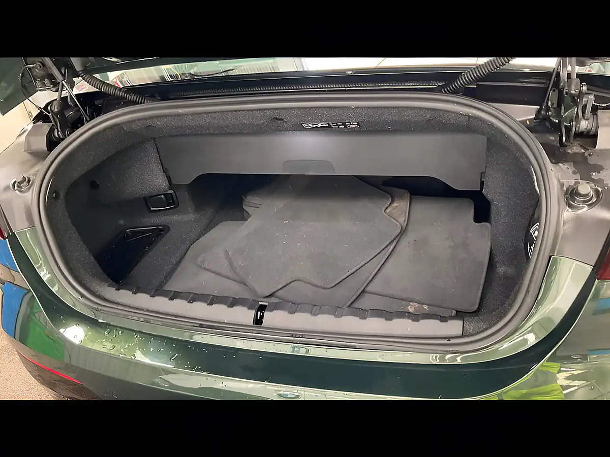 Used 2022 BMW 4 Series M440i Mht Convertible Sanremo Green - Interior and Exterior details 7