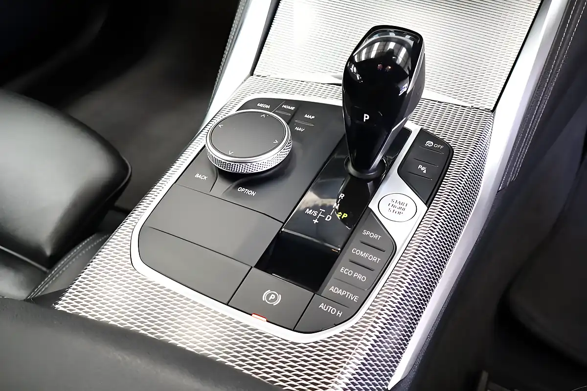 Used 2022 BMW 4 Series M440i White - Interior and Exterior details 18