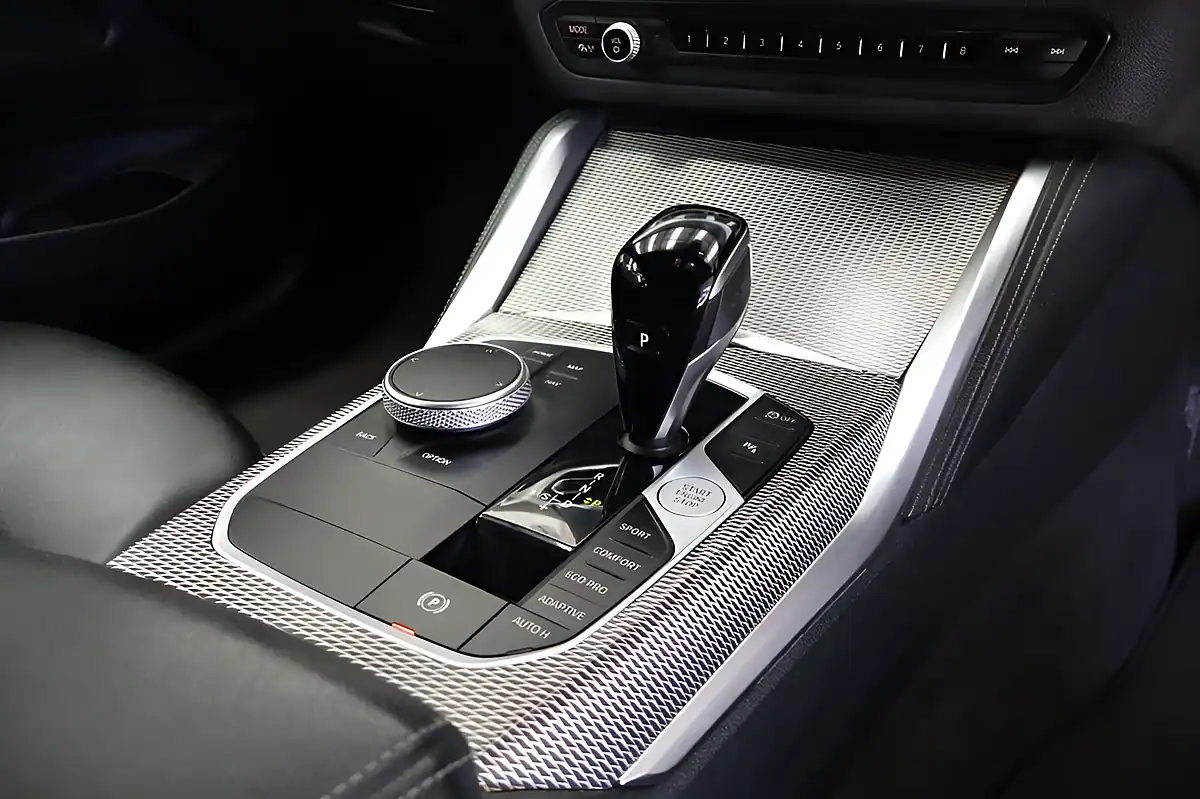 Used 2022 BMW 4 Series M440i White - Interior and Exterior details 19