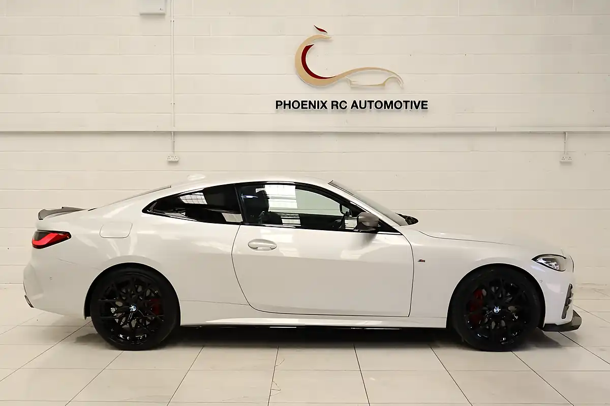 Used 2022 BMW 4 Series M440i White - Interior and Exterior details 2