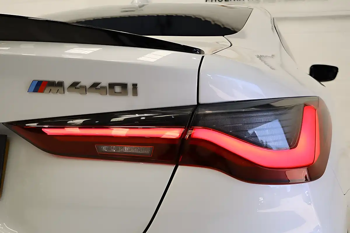 Used 2022 BMW 4 Series M440i White - Interior and Exterior details 6