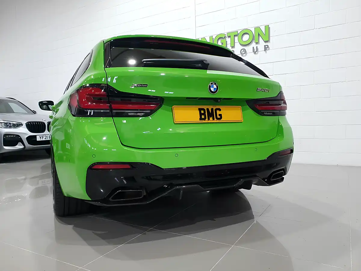 Used 2022 BMW 5 Series M Sport Touring Green - Interior and Exterior details 12