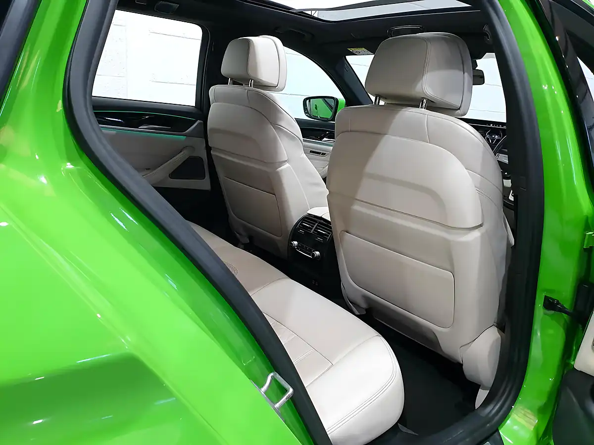Used 2022 BMW 5 Series M Sport Touring Green - Interior and Exterior details 15