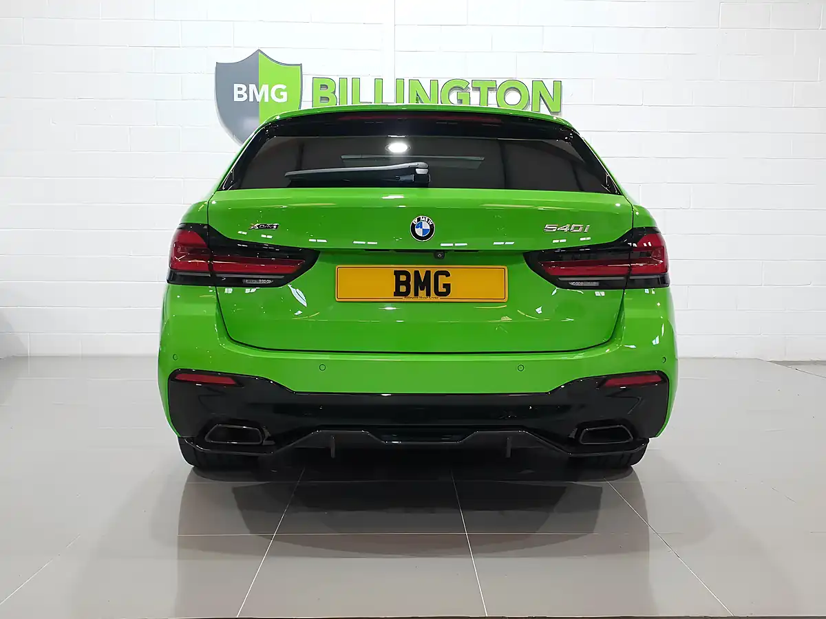 Used 2022 BMW 5 Series M Sport Touring Green - Interior and Exterior details 6