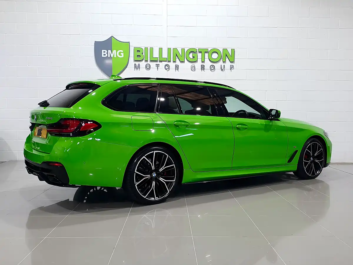 Used 2022 BMW 5 Series M Sport Touring Green - Interior and Exterior details 7