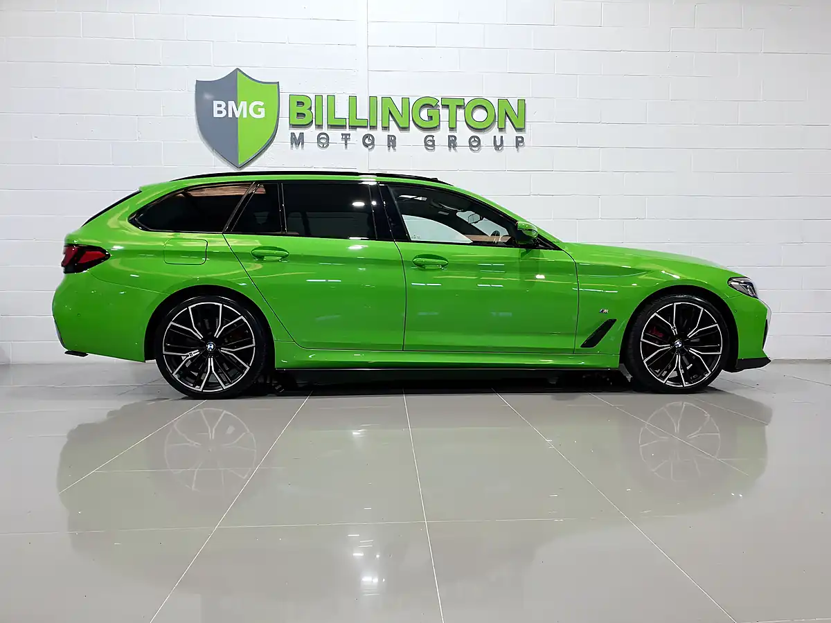 Used 2022 BMW 5 Series M Sport Touring Green - Interior and Exterior details 8
