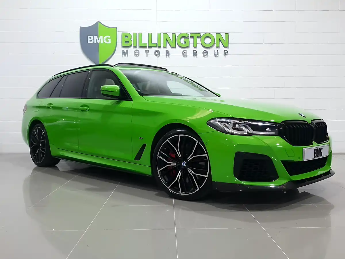 Used 2022 BMW 5 Series M Sport Touring Green - Interior and Exterior details 9